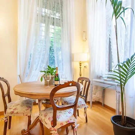 Apartment Piazza Delle Erbe Luxury House Verona