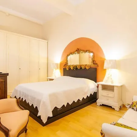Piazza Delle Erbe Luxury House Apartment Verona